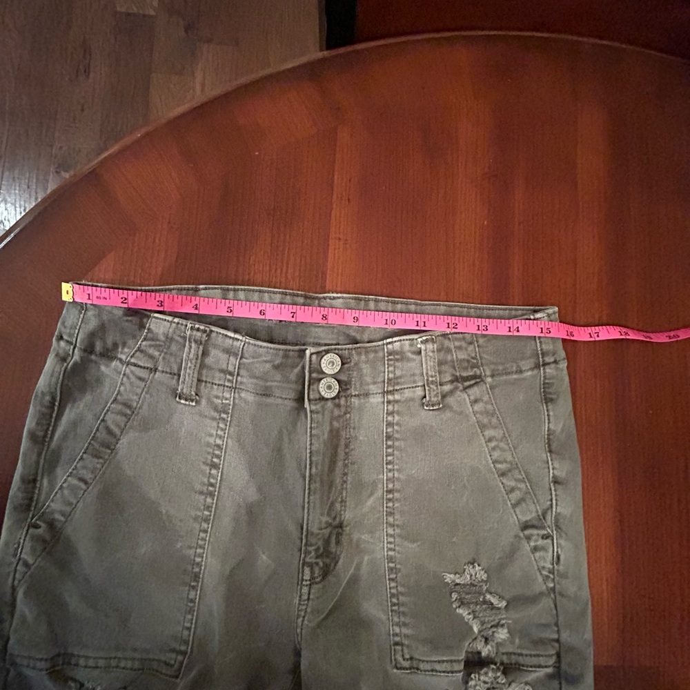 American Eagle Outfitters Olive Super Stretch distressed Jeans - Picture 3 of 7